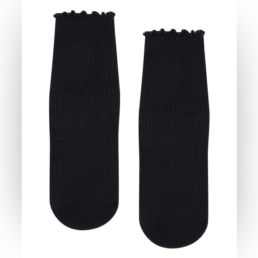 Move Active Grip Socks - Crew Frill Black (S) - NWT
Pilates / Barre